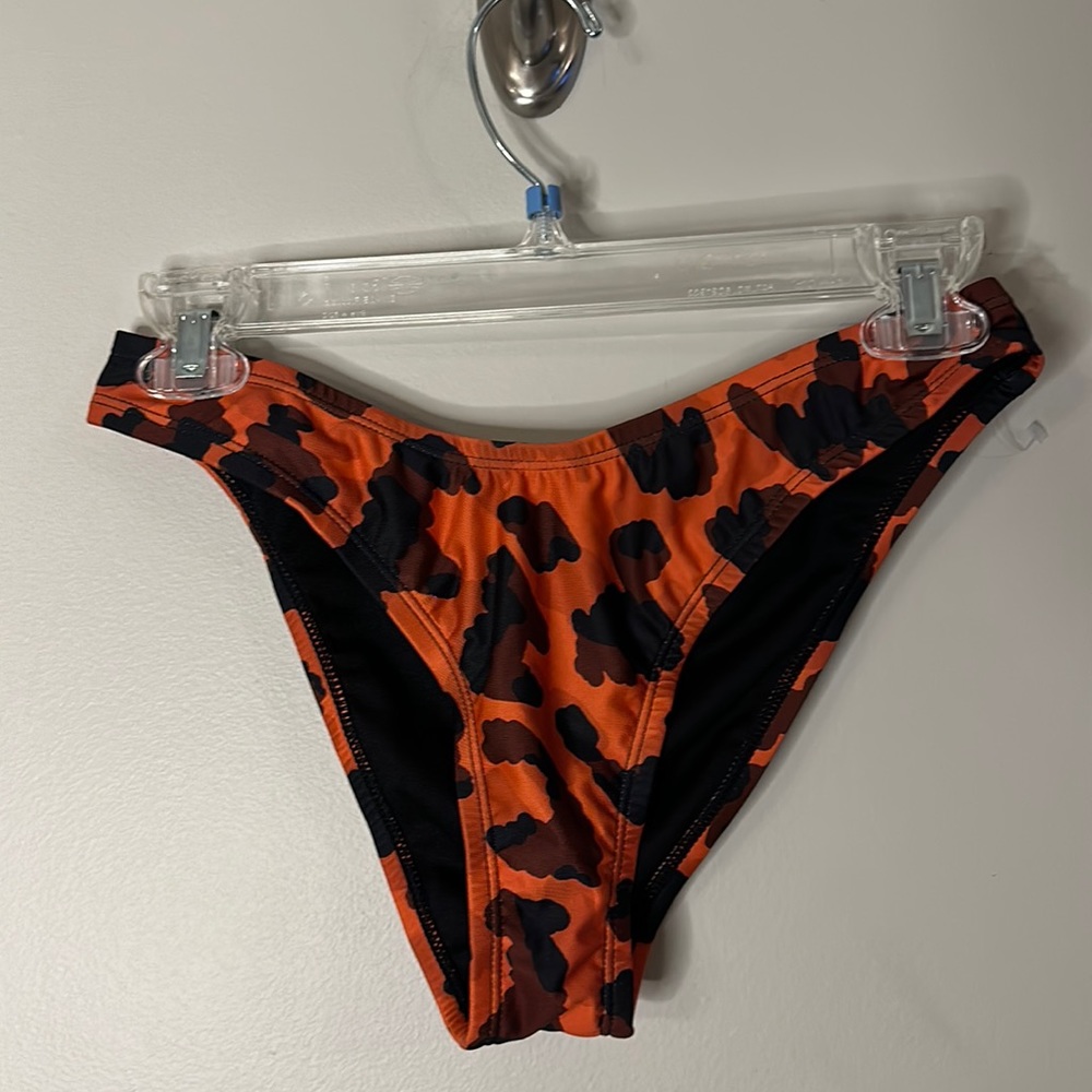 ⭐️ Social Angel Bikini Bottom ⭐️